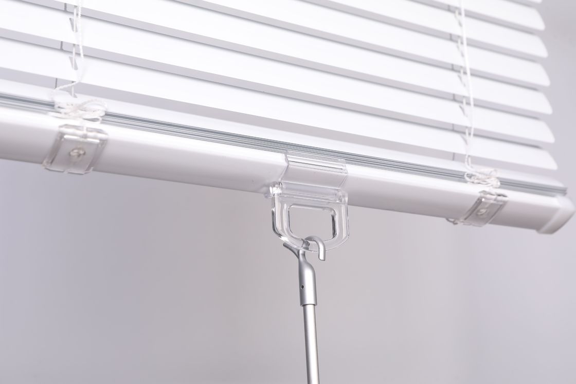 Ciechi senza cordone veneziani di alluminio della tenda della decorazione della finestra per gli ospedali