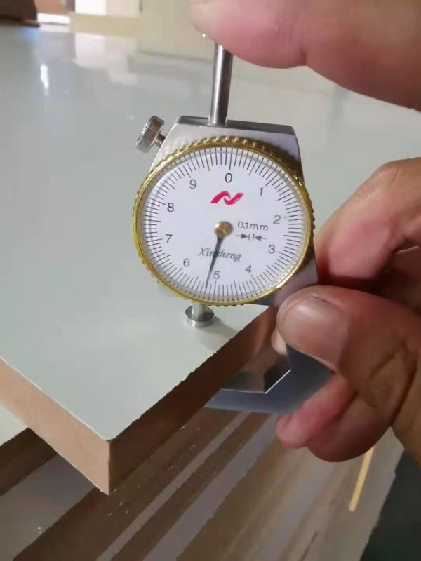 28 X 1160 X 2400 mm Legno compensato di riparazione 19 o 21 Ply Anti Slip