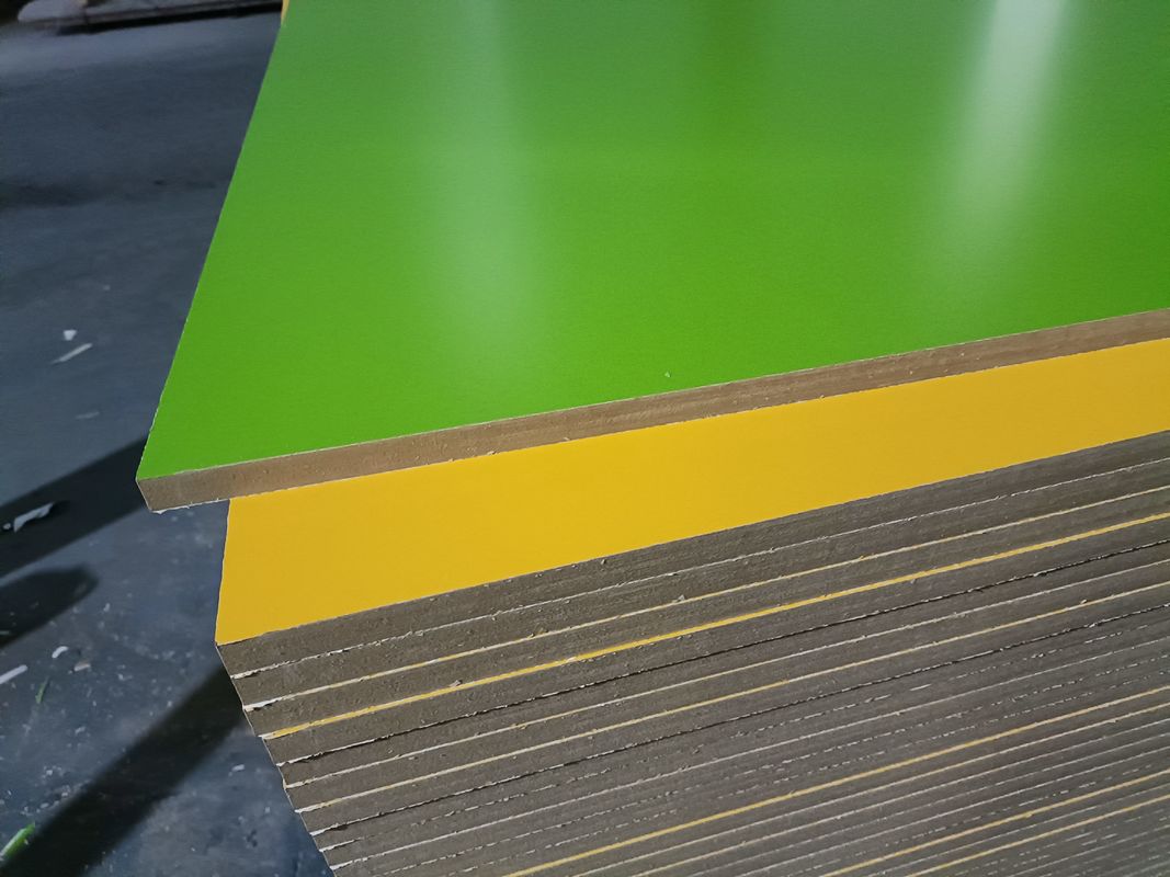 Moderno 4x8 Melamina di legno di legno di fronte a compensato Mdf O Particella per mobili