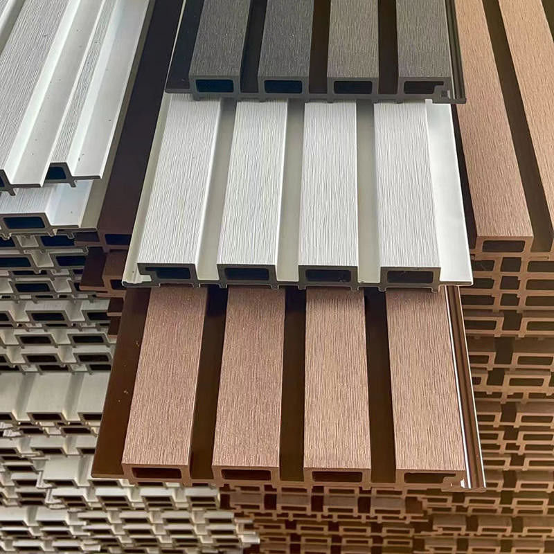 Vendite dirette di fabbrica Pannello murario esterno di alta qualità Co-estrusione impermeabile Wpc Rivestimento murario per decorazioni esterne