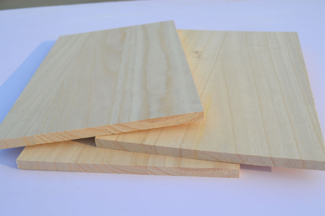 Logo personalizzato Tavola da parete in legno massello Piastre di legno di pino Legno massello Pannello da parete in legno massello