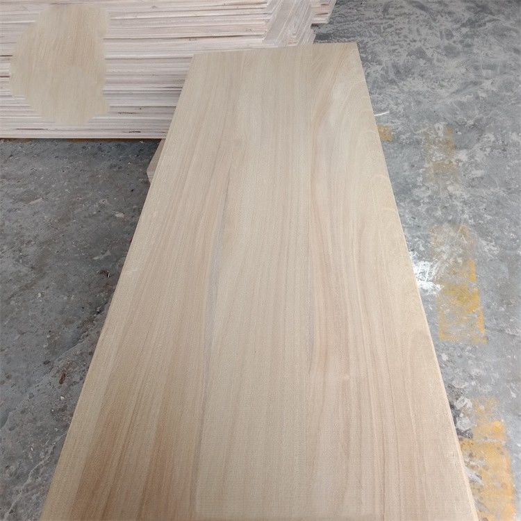 Fabbrica all'ingrosso personalizzare taglia AA grado paulownia legno massello tavola paulownia bordo incollato tavola tavola surf