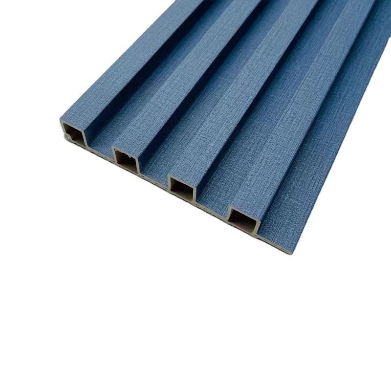 Nuovo design pannelli di parete in legno a grano impermeabile WPC Disegni per decorazioni interne Facile da installare