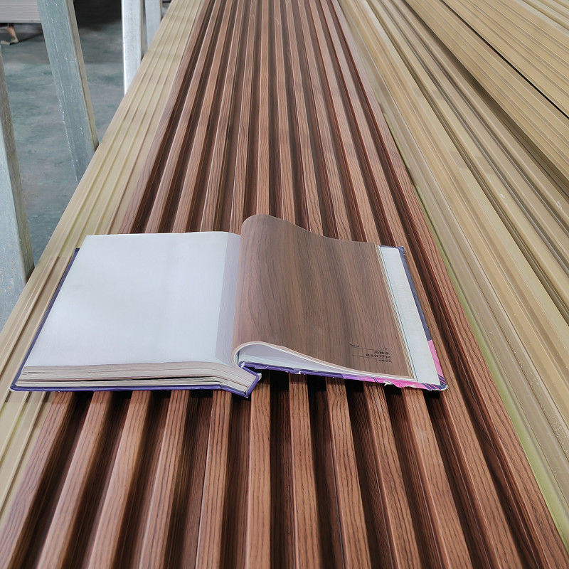 Pannello Decorativo WPC Lambrin per Rivestimento Murale Interno in Ambito Domestico