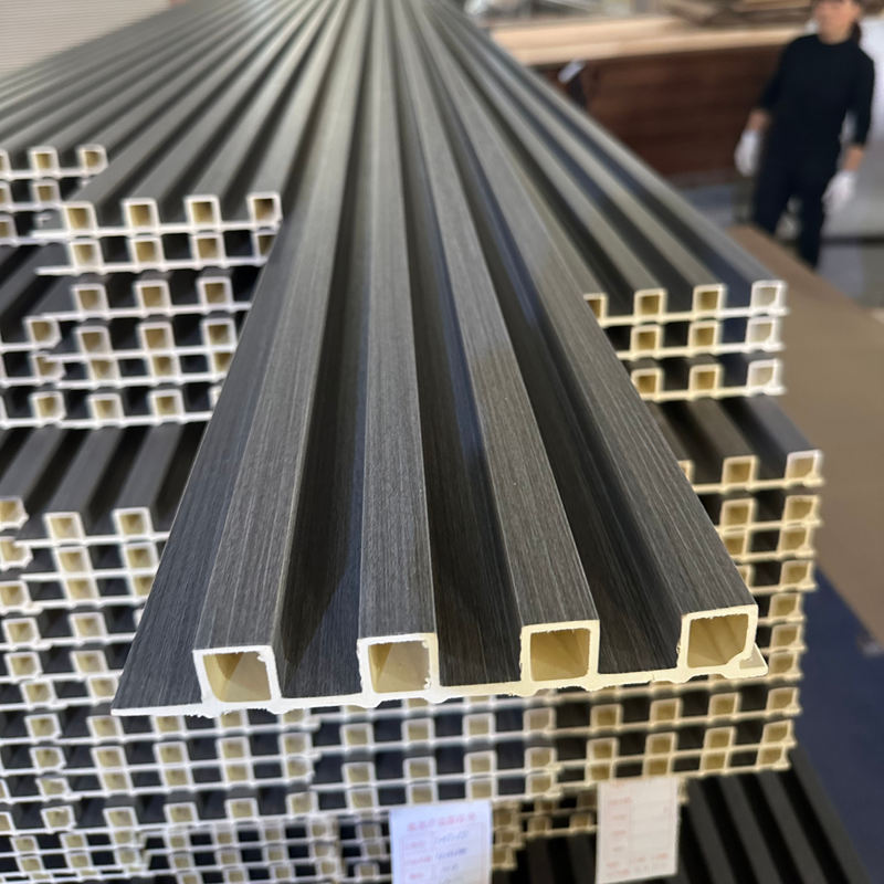 Facile da installare pannello di parete in legno composito Wpc rivestimento esterno interno il pannello di parete a fiocco