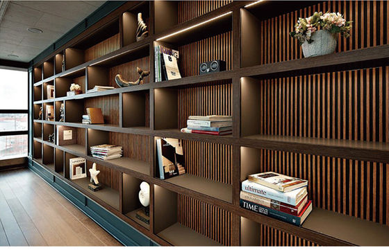 Logo su misura a prova d'umidità interno del pannello di parete del grano di legno WPC del FSC