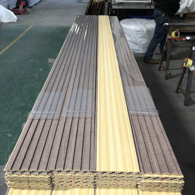 Interni Decorative Wall Boards Pannello di soffitto PVC Rivestito Bambù Fibra Arte Louver Pannelli di sfondo WPC pannello di ardesia a piatto