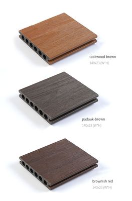 Piastrelle da esterno in WPC 3D in legno in rilievo