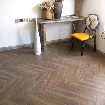 Pavimenti compositi Aringbone Pavimenti in vinile Click Spc