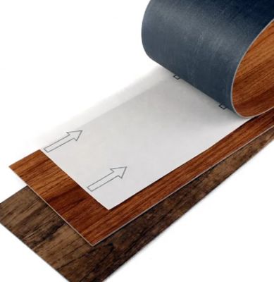 Piattaforma di pavimentazione in vinile resistente all'usura Lvt impermeabile Peel Stick Tile Self-Adhesive Piattaforma per pavimenti autoadesivi per hotel